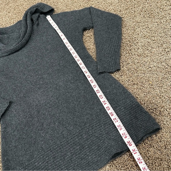 Athleta Cashmere Gray Cowl Neck Sweater size medium - Picture 5 of 11